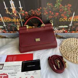 Picture of Dolce Gabbana Handbags _SKUfw205769799fw